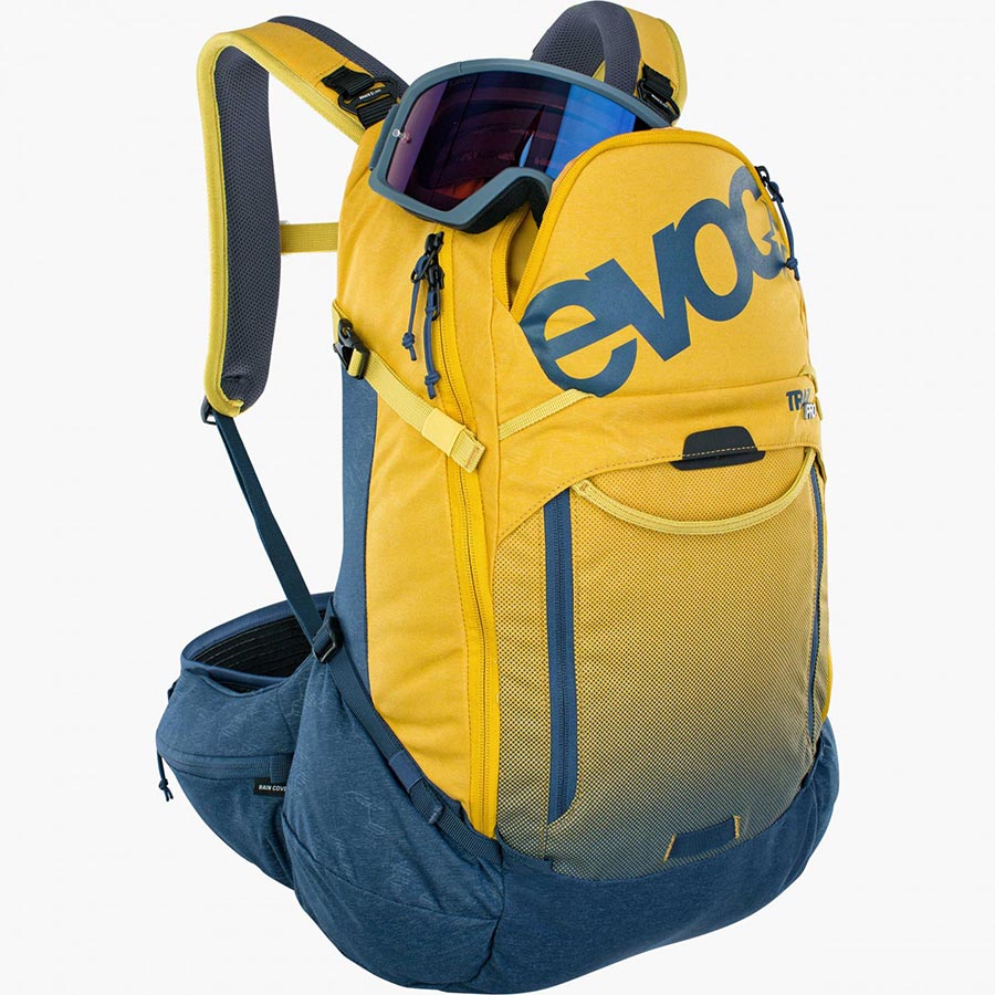 Backpack & Messenger Bags EVOC EVOC Trail Pro 26 Protector backpack 26L Curry/Denim LXL White Smoke