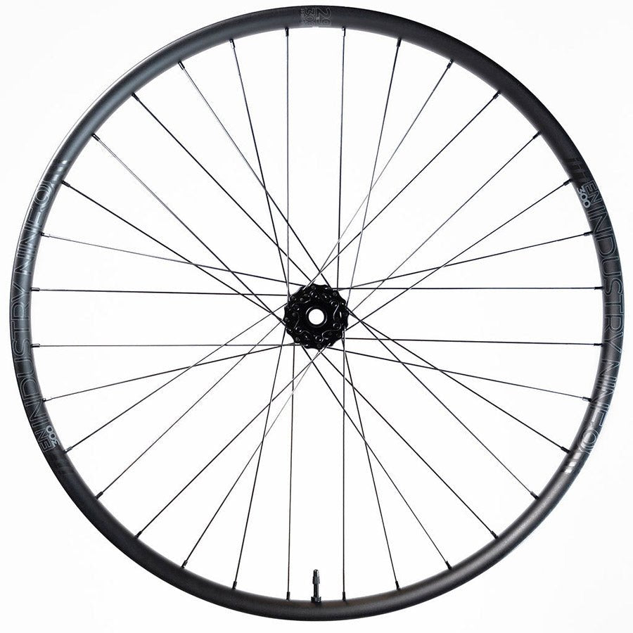 Wheels Industry Nine Industry Nine Hydra 2 Enduro S Wheel Front 29 / 622 Holes: 32 15mm TA 110mm Boost Disc IS 6-bolt White Smoke
