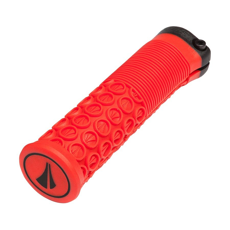 SDG Components Thrice 33 Grips 136mm Red Pair