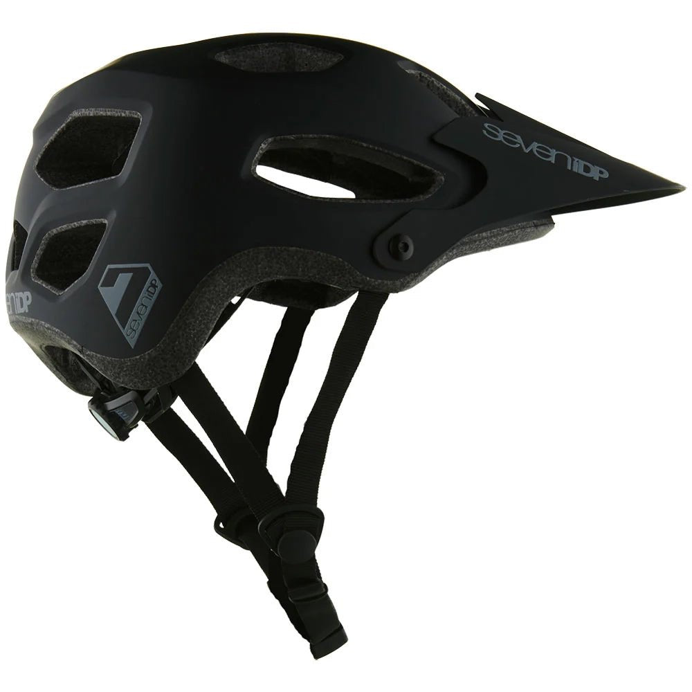 7iDP X2 Helmet  Matte Black  L/XL