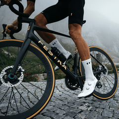 Lightweight Obermayer EVO, climbing a cobbled pass - Dragonspine Cycling