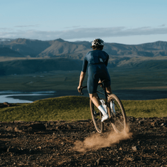 Lightweight Pfadfinder EVO, gravel riding at sunset - Dragonspine Cycling