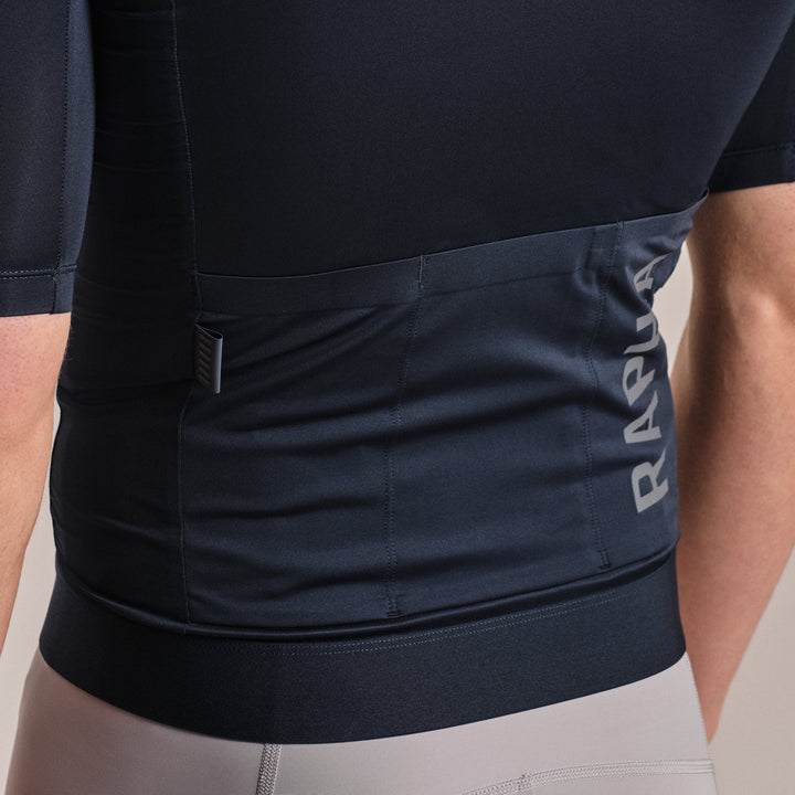 Rapha Men's Pro Team Training Jersey III (Carbon/Dark Grey) - Dragonspine Cycling