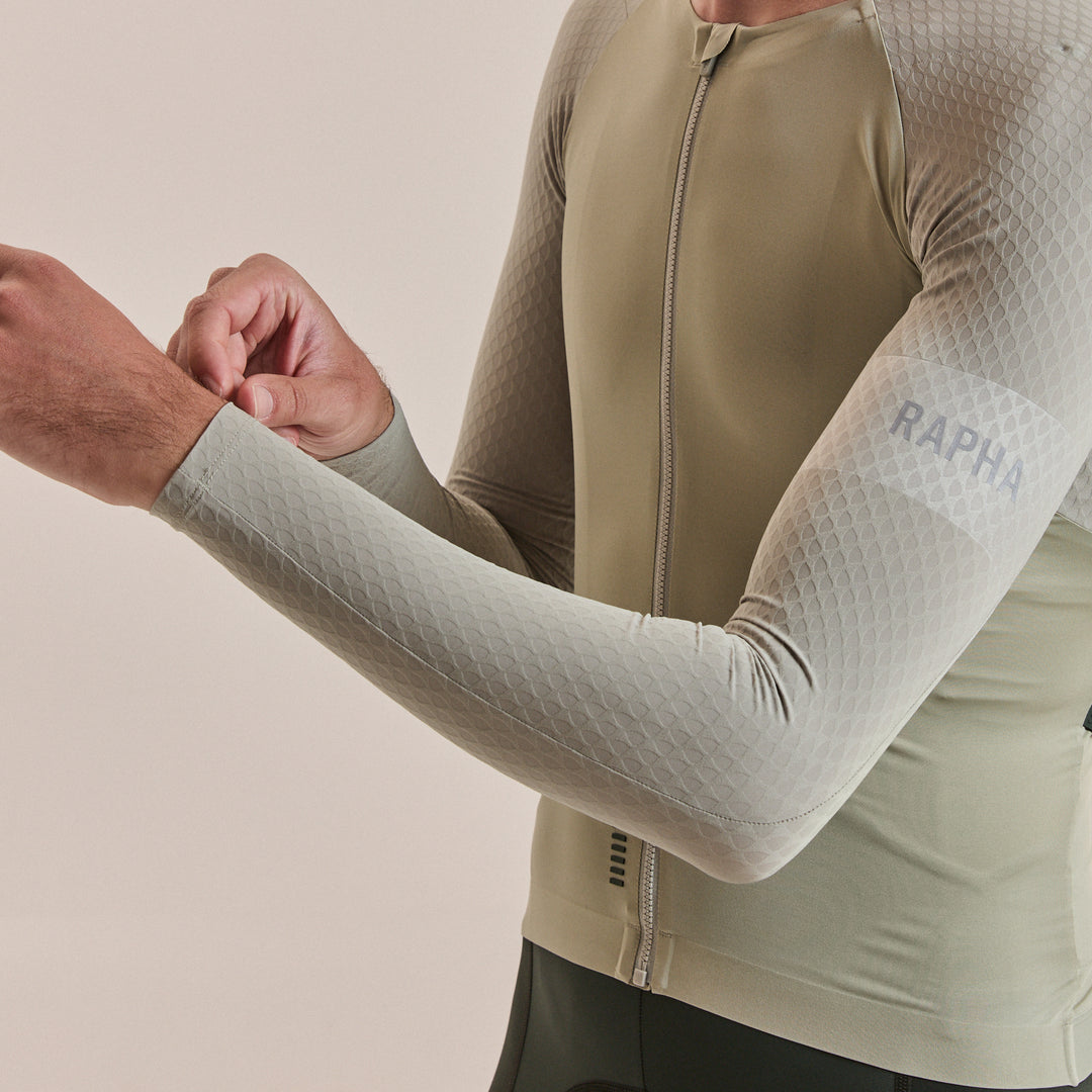 Rapha Men's Pro Team Long Sleeve Aero Jersey (Seagrass/Silver Reflective) - Dragonspine Cycling