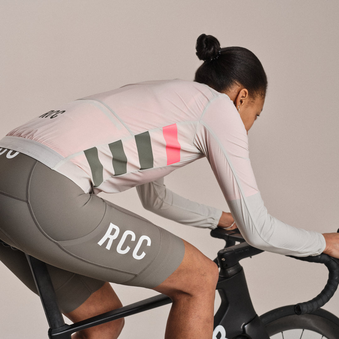 Rapha Women's RCC Pro Team Lightweight Wind Jacket (Grey/Smoke) - Dragonspine Cycling