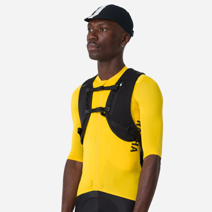 Rapha Pro Team Lightweight Backpack (Black/Black) - Dragonspine Cycling