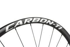 Carbon-Ti X-Wheel World Runner Carbon 27 SLR2 gravel wheelset